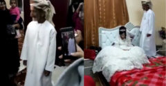 Az afgán menyasszony élete legboldogabb napja. Az öreg bácsika csak a létszám miatt szerezte meg őt