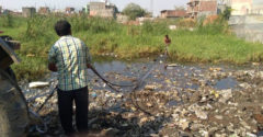Egy 26 éves férfi életre kelti az elpusztult tavakat Indiában