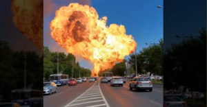 Szörnyű felvételek Oroszországból: Felrobbant egy benzinkút