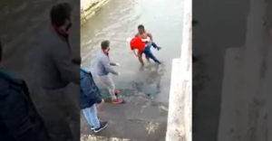 Egy pillanatig sem habozott és megmentette a fuldokló embert (Portugália)
