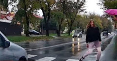 A lengyel sofőr majdnem elgázolt két gyalogost az átkelőn