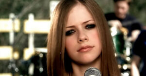 Avril Lavigne idén ünnepli 40. születésnapját. Hogy néz ki ma?