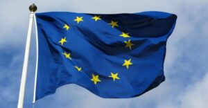 Brutális áremelés jön: 139%-kal drágulhat a cigaretta az EU-ban