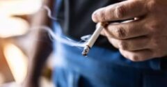 Egypetéjű ikrek között hatalmas különbség mutatkozott, miután az egyik 15 évig dohányzott, a másik pedig nem