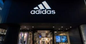 Miért van az ikonikus ADIDAS logójában 3 sáv? Így kezdődött az egész