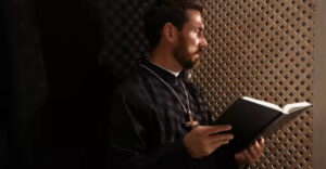 A katolikus pap elárulja, mi történik, ha valaki gyilkosságot vall be gyónás közben