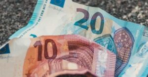 A csillagok kedveznek nekik: ez a 3 csillagjegy szerencsés a szerelemben és a pénzügyekben is