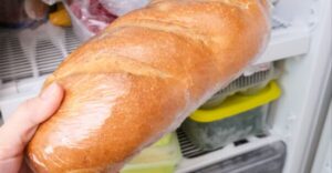 Lefagyasztod a kenyeret, hogy tovább elálljon? EZ a szakértő véleménye