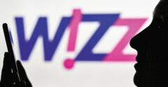 Vége a repülés közbeni offline időszaknak: a Wizz Air minden gépére megérkezik Elon Musk internete